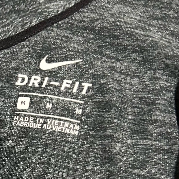 Nike Dry Tank Loose RBK Studio Tank Top Gray Black Size Medium - Picture 5 of 5